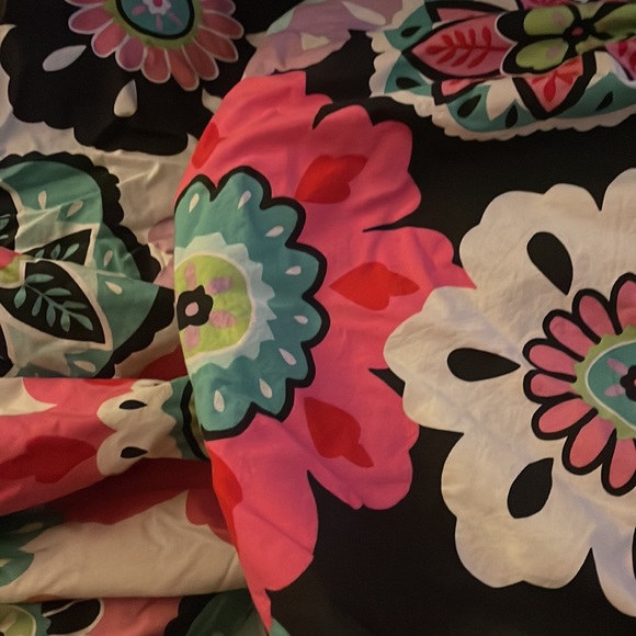 Full / Queen PB Teen Duvet in bright & bold colors - Picture 2 of 3